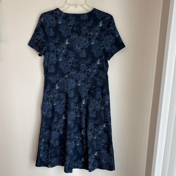 Pact Women's organic cotton Navy Floral V-Neck short sleeve comfortable Dress MD - Picture 11 of 12